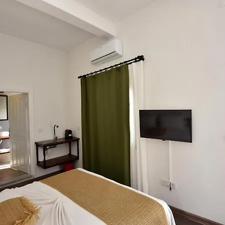 Benjamin 古穆斯卢克