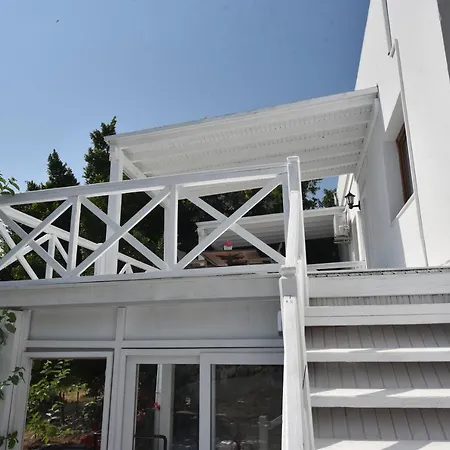 Hotel Benjamin Pansiyon 3*